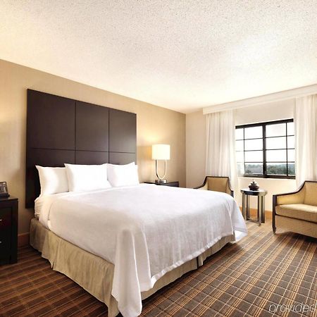 Embassy Suites Greenville Golf Resort & Conference Center Dış mekan fotoğraf