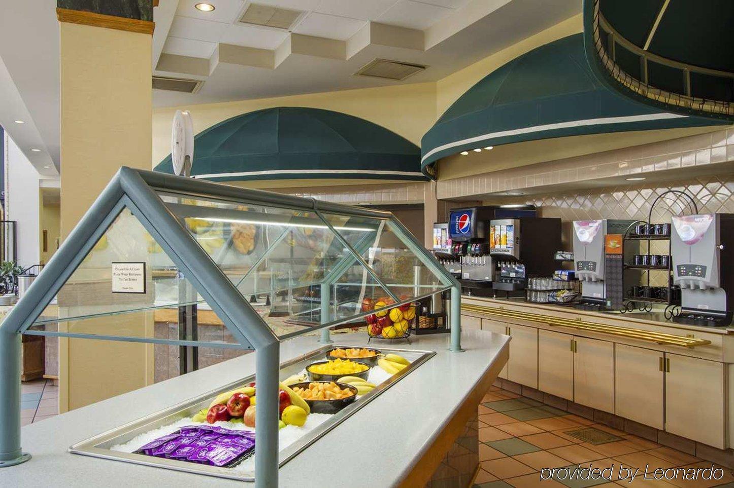Embassy Suites Greenville Golf Resort & Conference Center Restoran fotoğraf